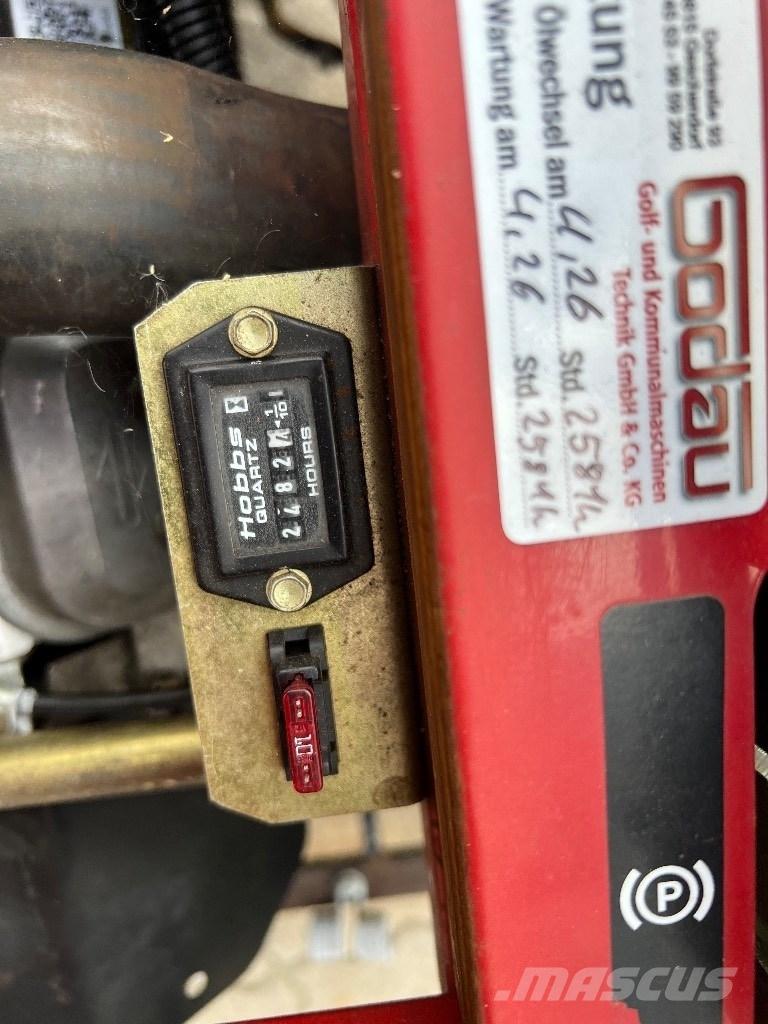 Toro SandPro5020 벙커 레이크