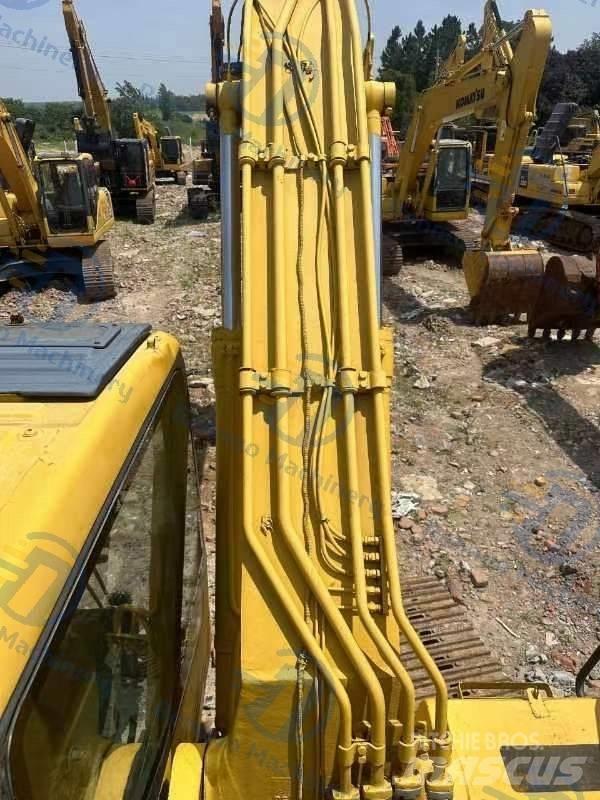 Komatsu PC220-7 대형 굴삭기 29톤 이상