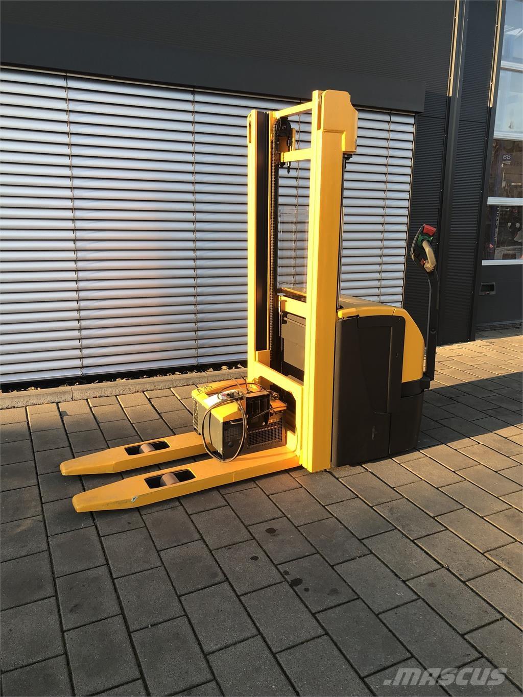 Jungheinrich WP16 보행식 리치 지게차