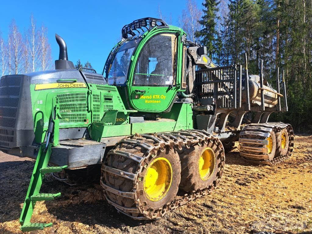 John Deere 1210G 원목 포워더