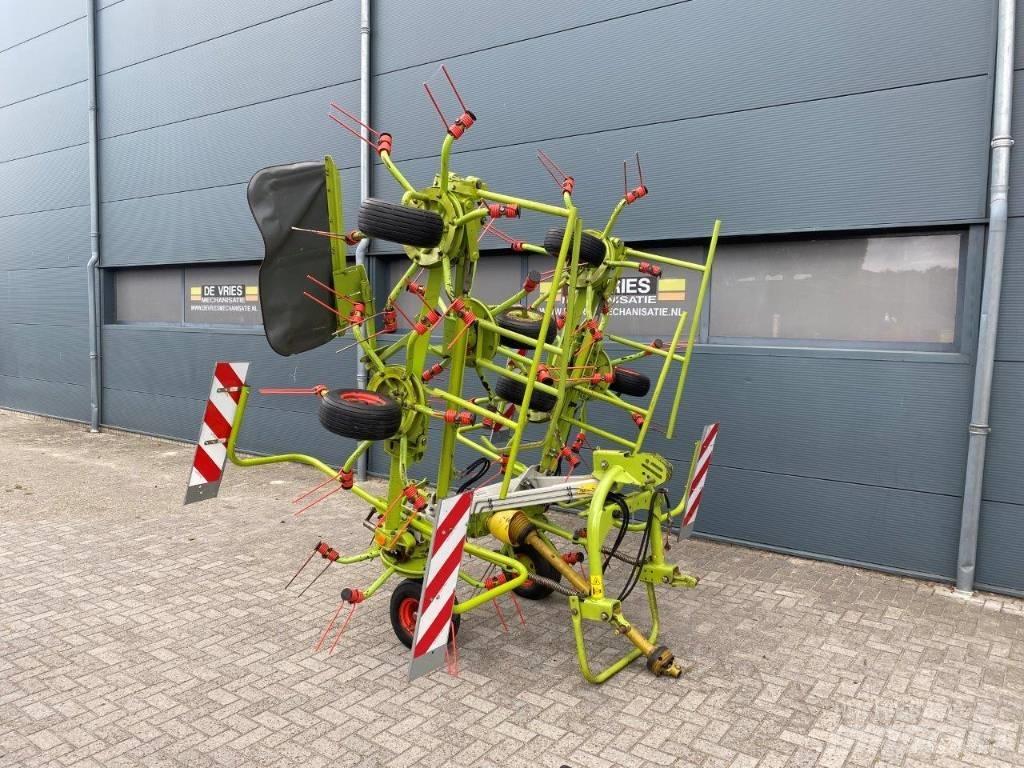 CLAAS Volto 870 갈퀴 및 테더
