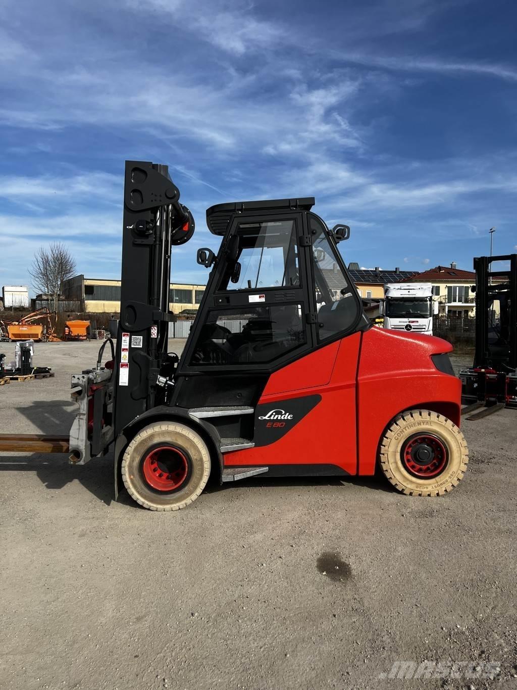Linde E80/900 전동 지게차