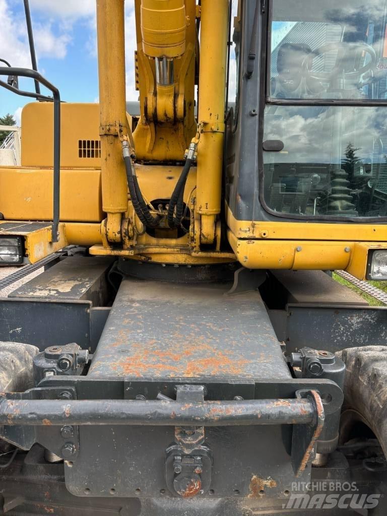 Komatsu PW 170 ES-6K  휠 굴삭기