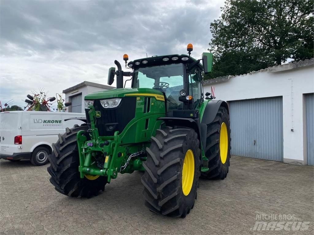 John Deere 6R 215 트랙터