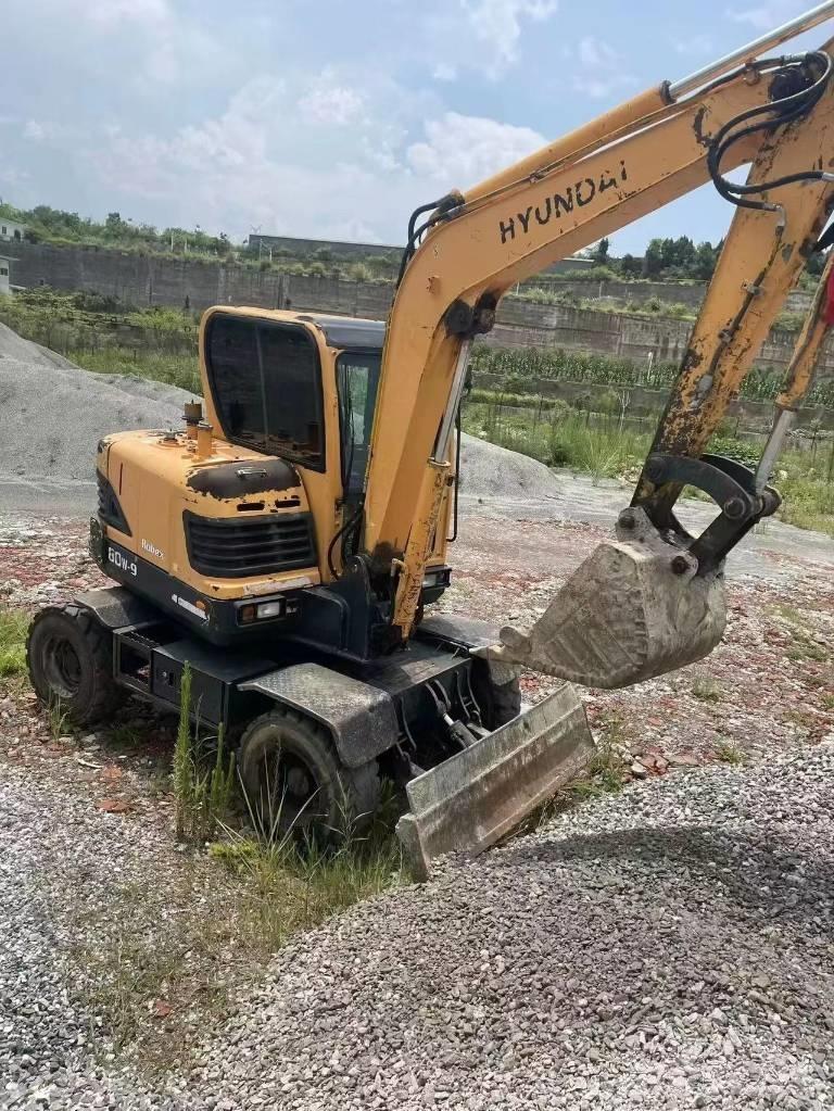 Hyundai 60W-9  휠 굴삭기