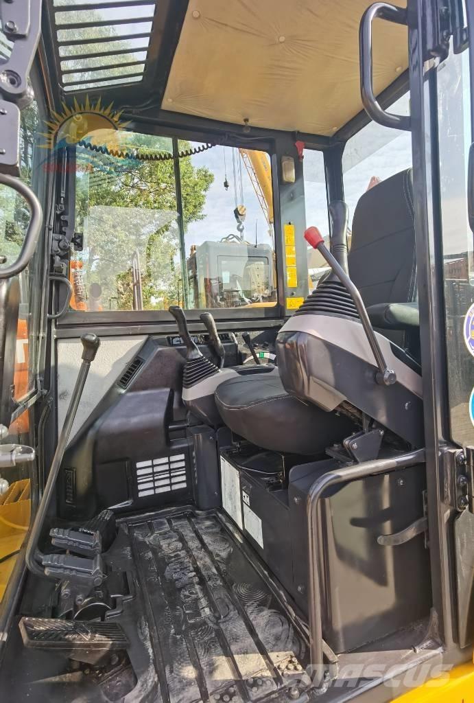 Komatsu PC 56-7 대형 굴삭기 29톤 이상