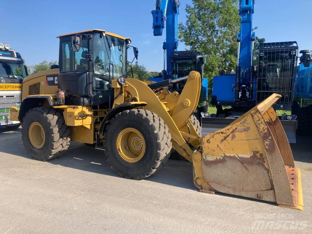 CAT 926M  휠로우더