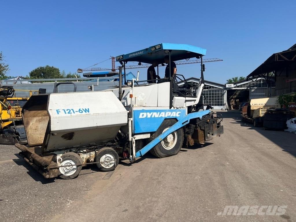 Dynapac F 121-6W 아스팔트 포장장비