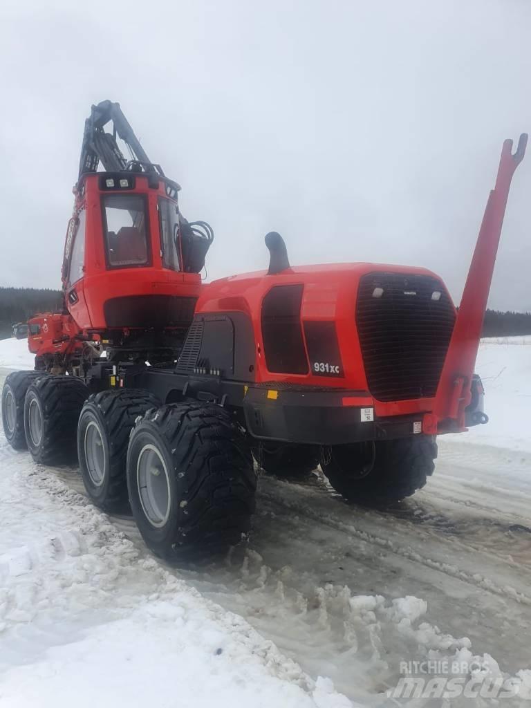 Komatsu 931 XC 원목 하베스터