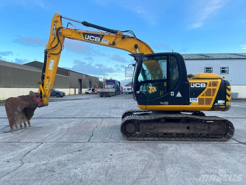 JCB JS 130 LC 대형 굴삭기 29톤 이상