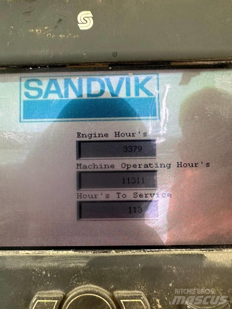 Sandvik QJ 341 이동식 분쇄기