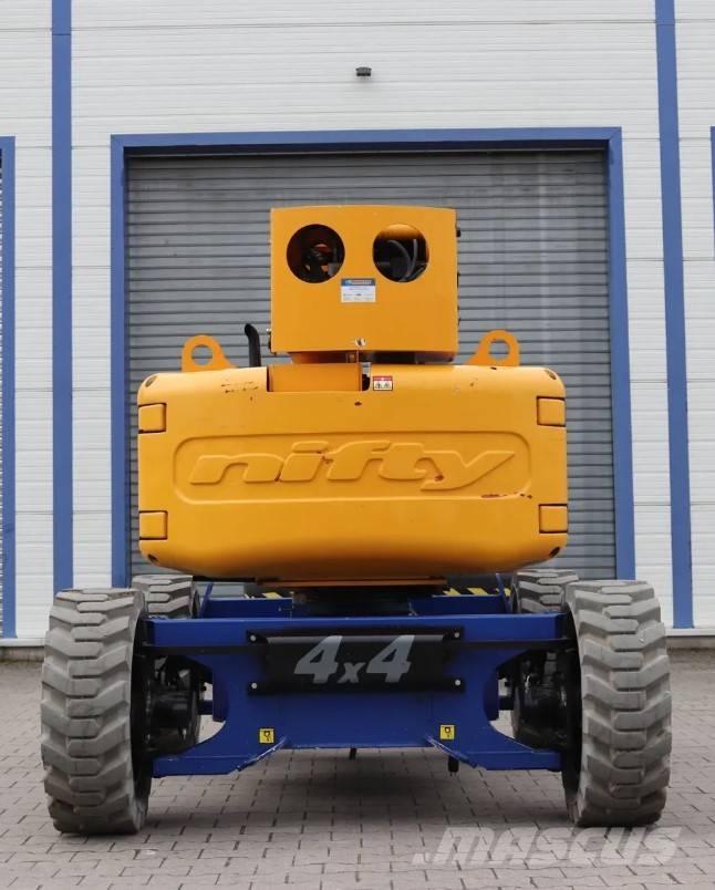 Niftylift HR15 4x4 관절형 전동이동 리프트