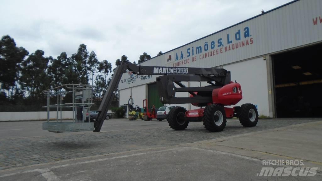 Manitou 200 ATJ 관절형 전동이동 리프트