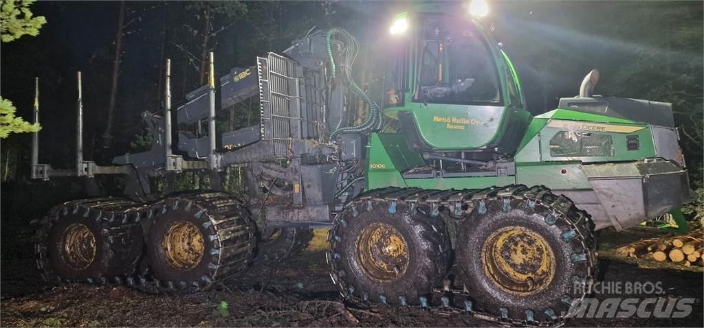 John Deere 1010G 원목 포워더
