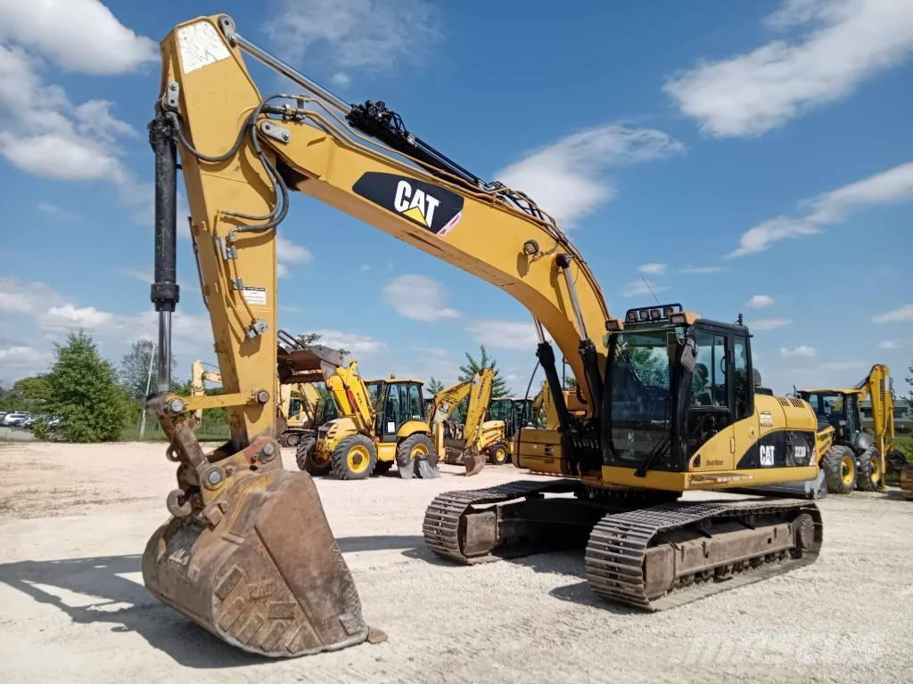 CAT 323 D L 대형 굴삭기 29톤 이상