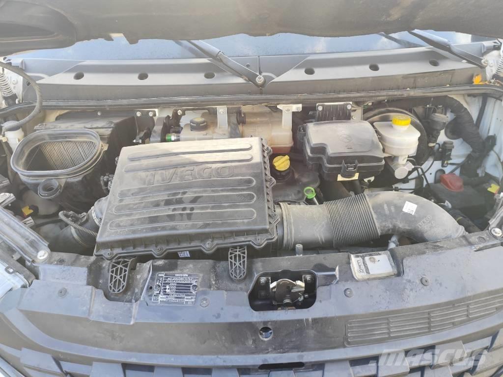 Iveco Daily 35-120 크레인 트럭