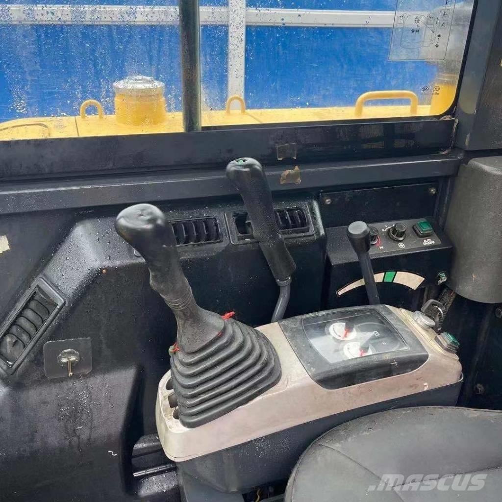 Komatsu PC56-7 소형 굴삭기 7톤 미만