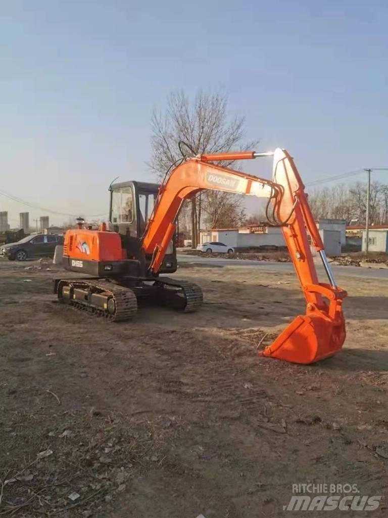 Doosan DH 55 소형 굴삭기 7톤 미만