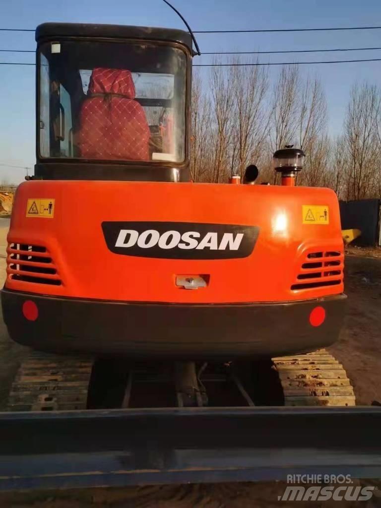 Doosan DH 55 소형 굴삭기 7톤 미만