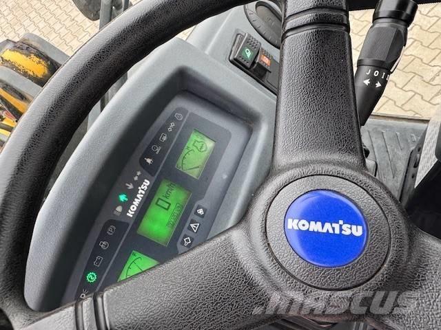 Komatsu WA 80 M  휠로우더