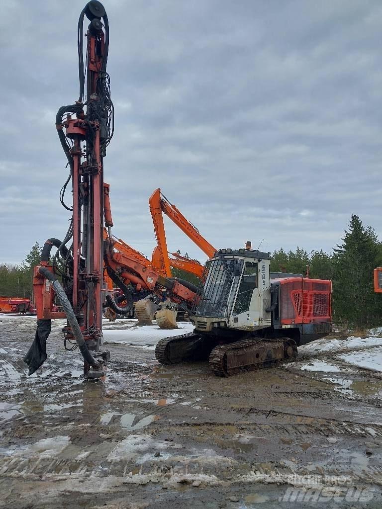 Sandvik DP 1500 i 도로 굴착기