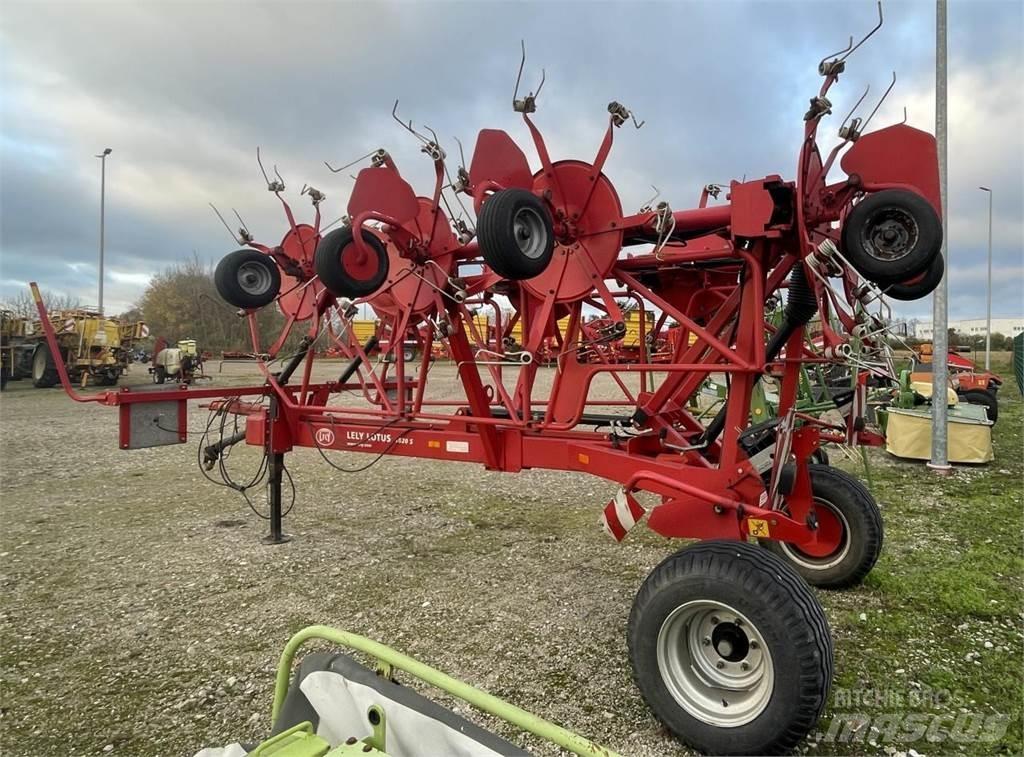 Lely Lotus 1020 S 갈퀴 및 테더