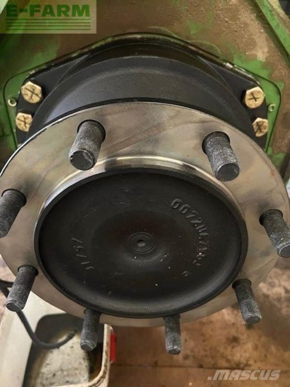 Krone big x 650 자동 초지기계