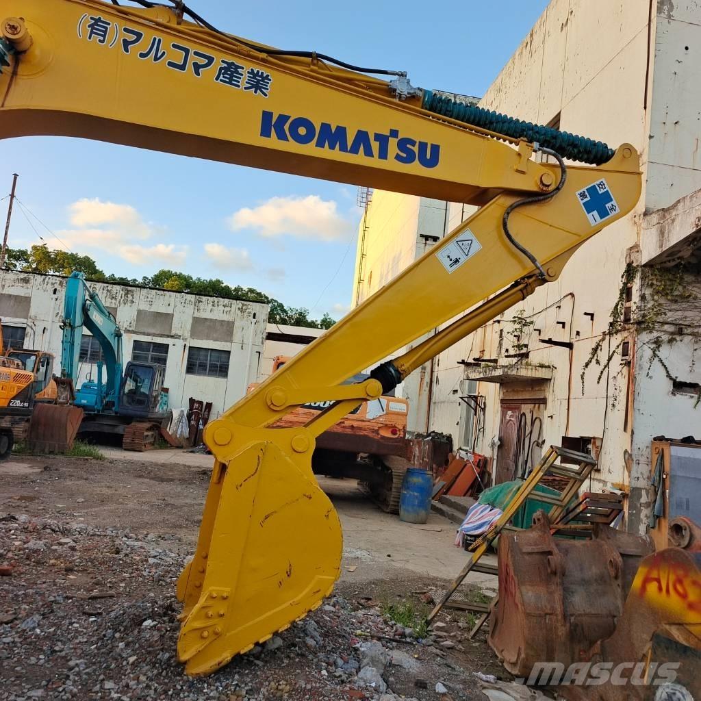 Komatsu PC220 대형 굴삭기 29톤 이상