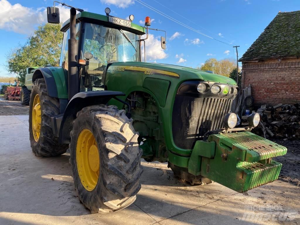 John Deere 8320 트랙터