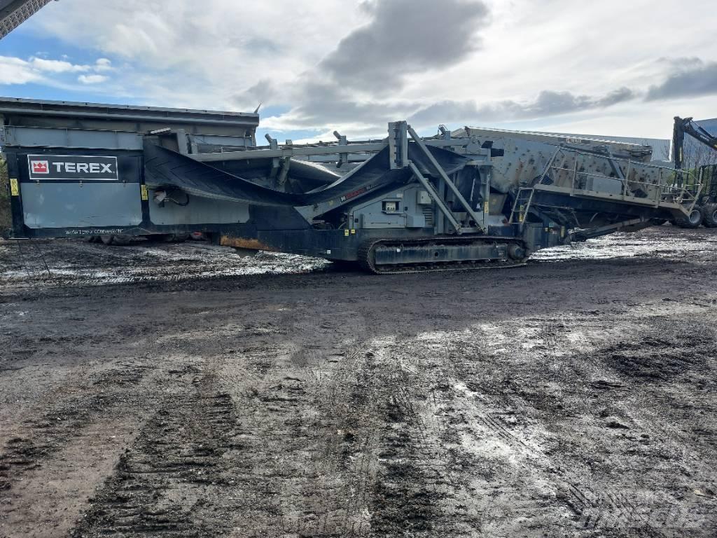 Terex M2100-3 스크리너