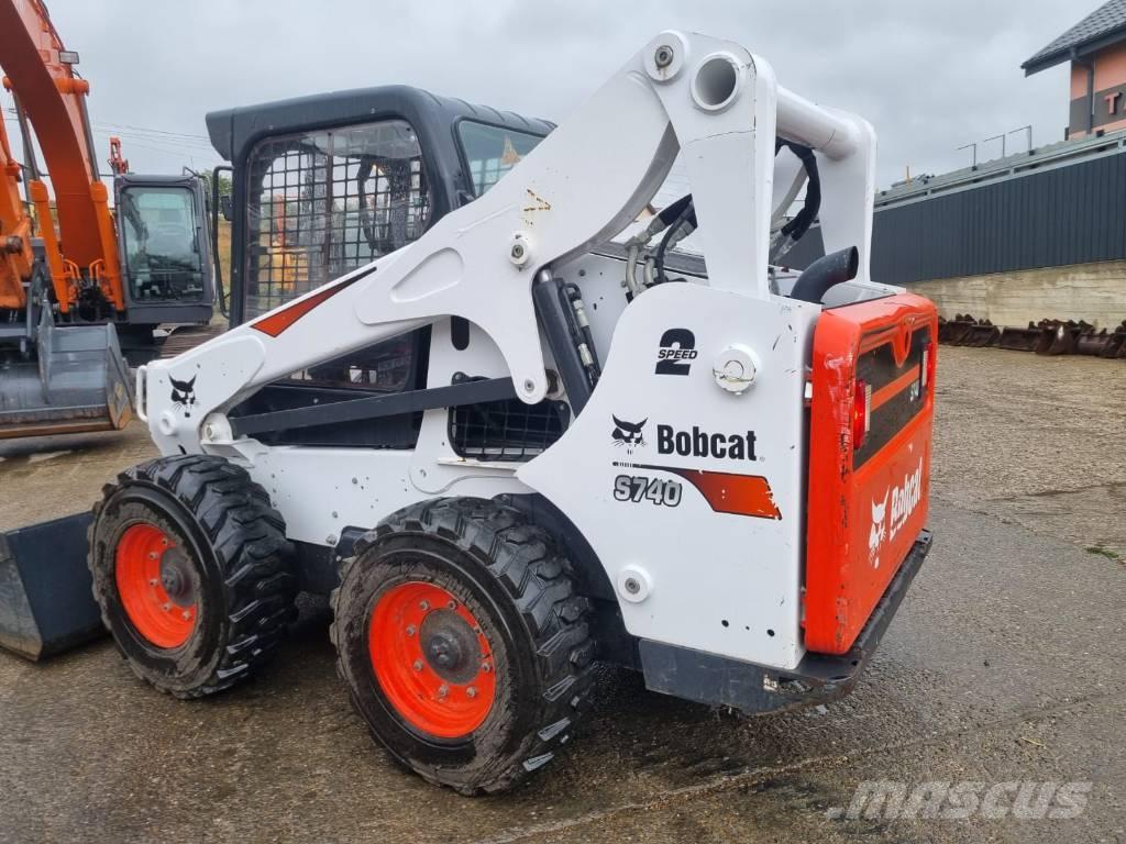 Bobcat S740  스키드로더