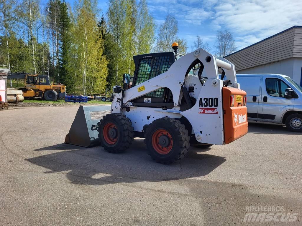Bobcat A 300  스키드로더
