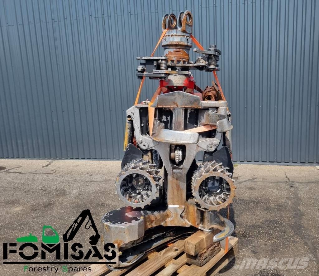 Komatsu S 82 하비스터 헤드
