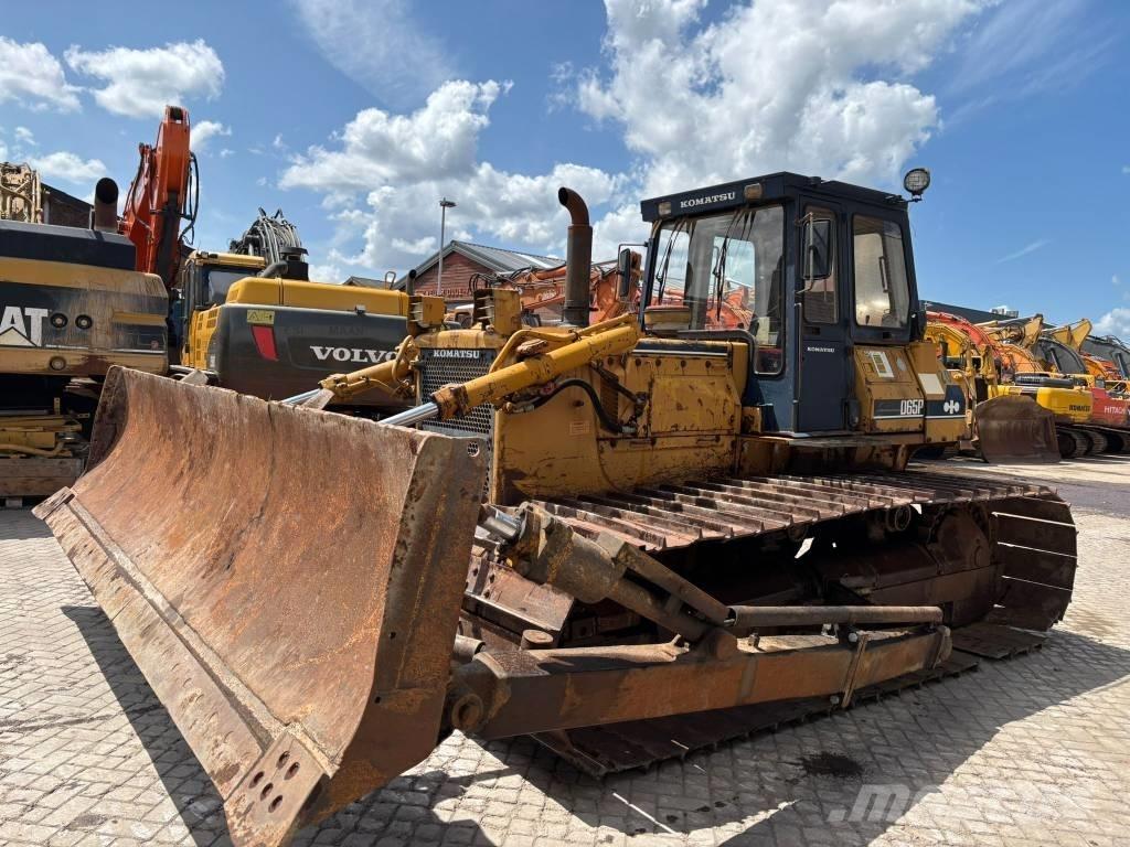 Komatsu D65PX-8 크롤러 도저