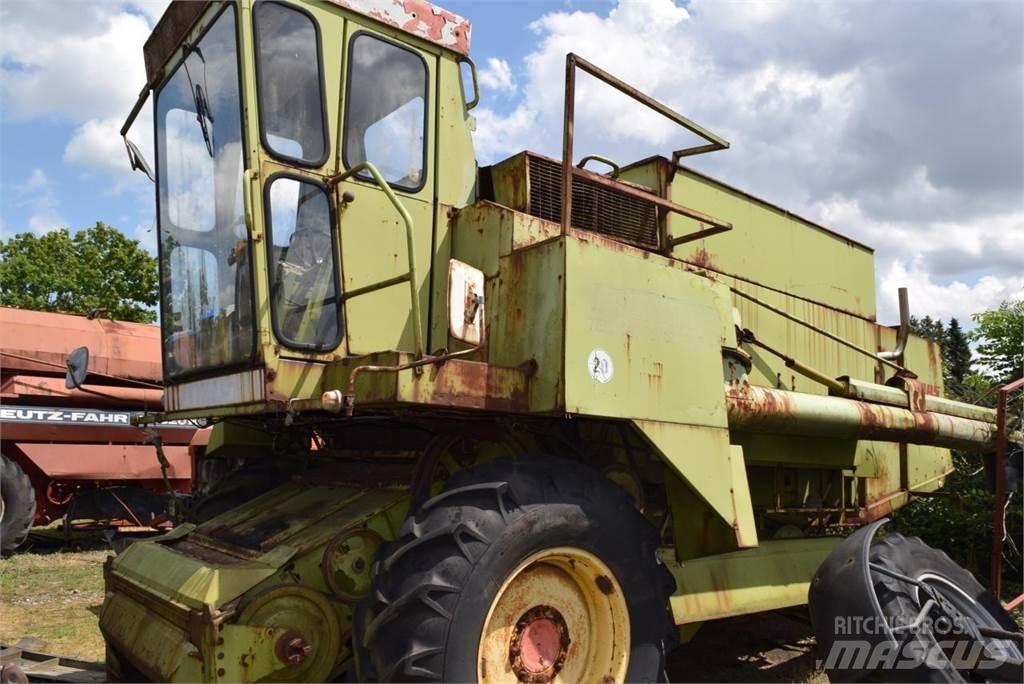 CLAAS Dominator 80 콤바인 수확기