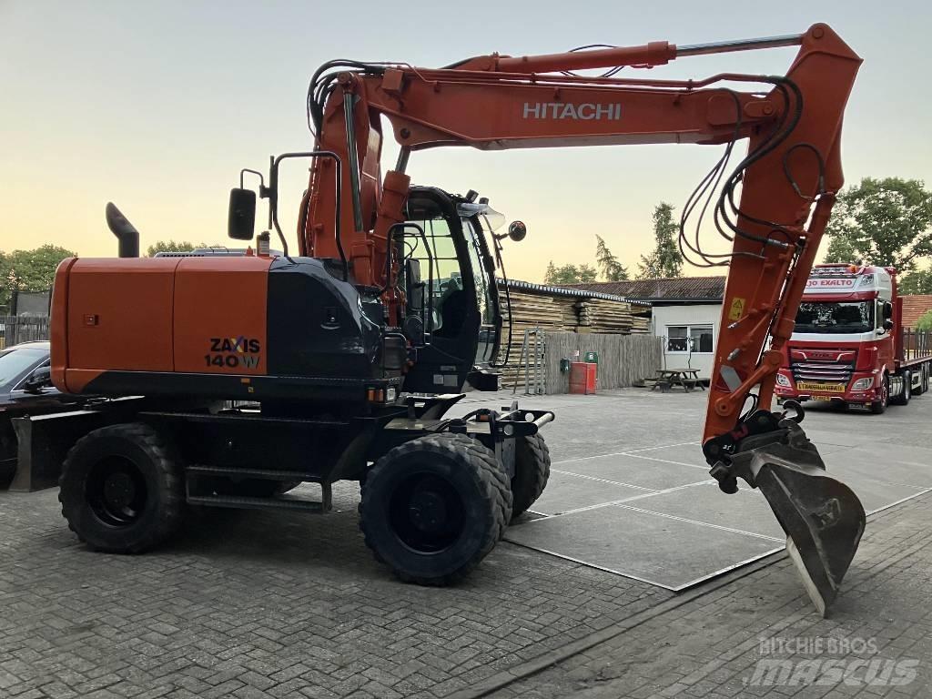 Hitachi ZX140-5B  휠 굴삭기