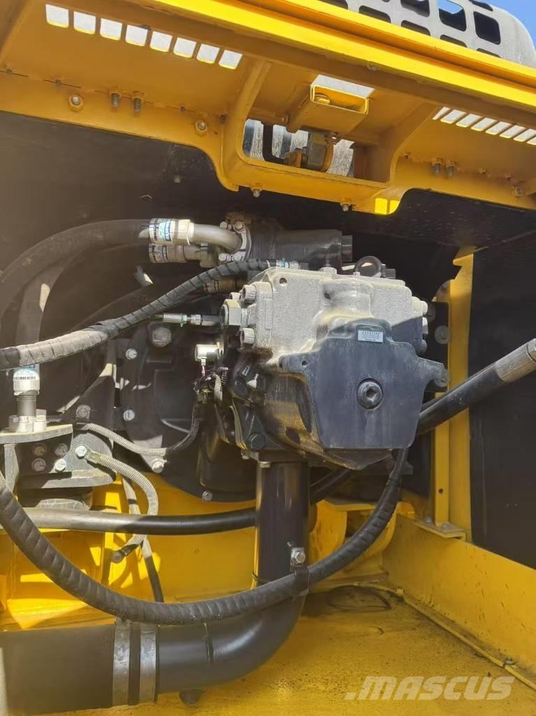Komatsu PC 350-7 대형 굴삭기 29톤 이상