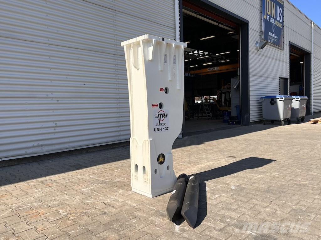 Hammer ITR UNH137 브레이커