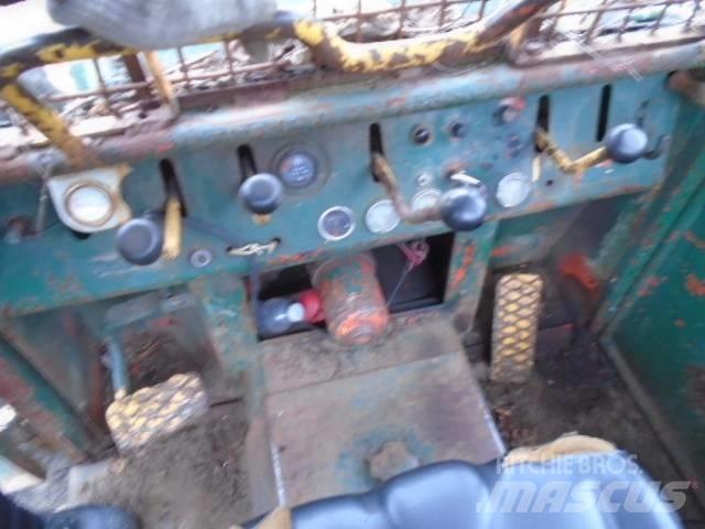 Timberjack 380 목재스키더