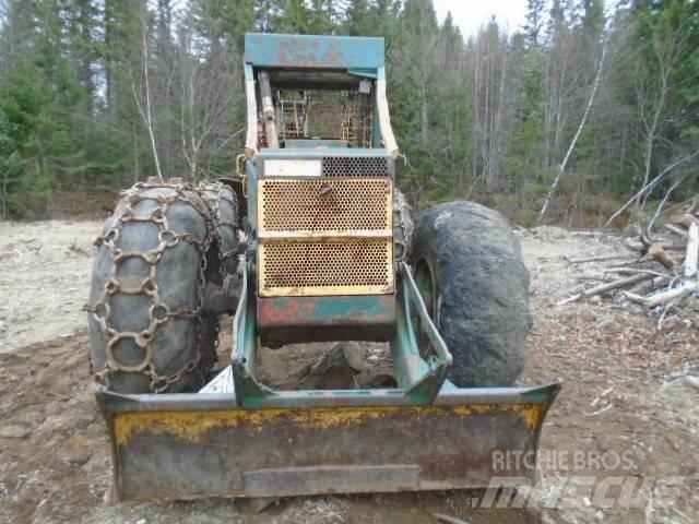 Timberjack 380 목재스키더