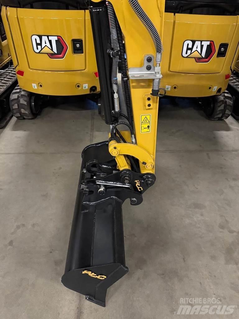 CAT 301.8 Next gen 소형 굴삭기 7톤 미만