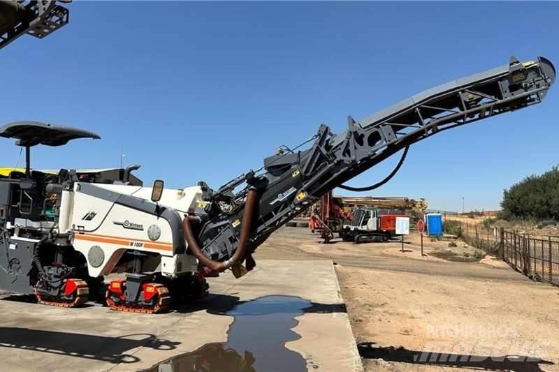 Wirtgen W100 기타 트럭