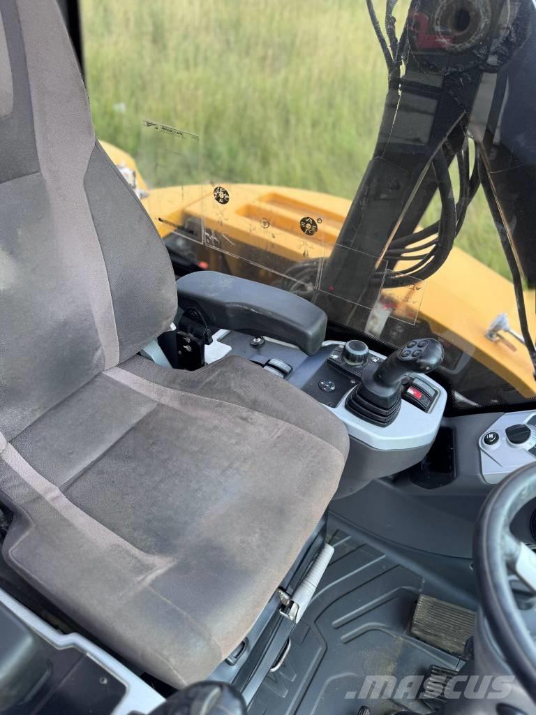 Mecalac 12 MTX 백호로더