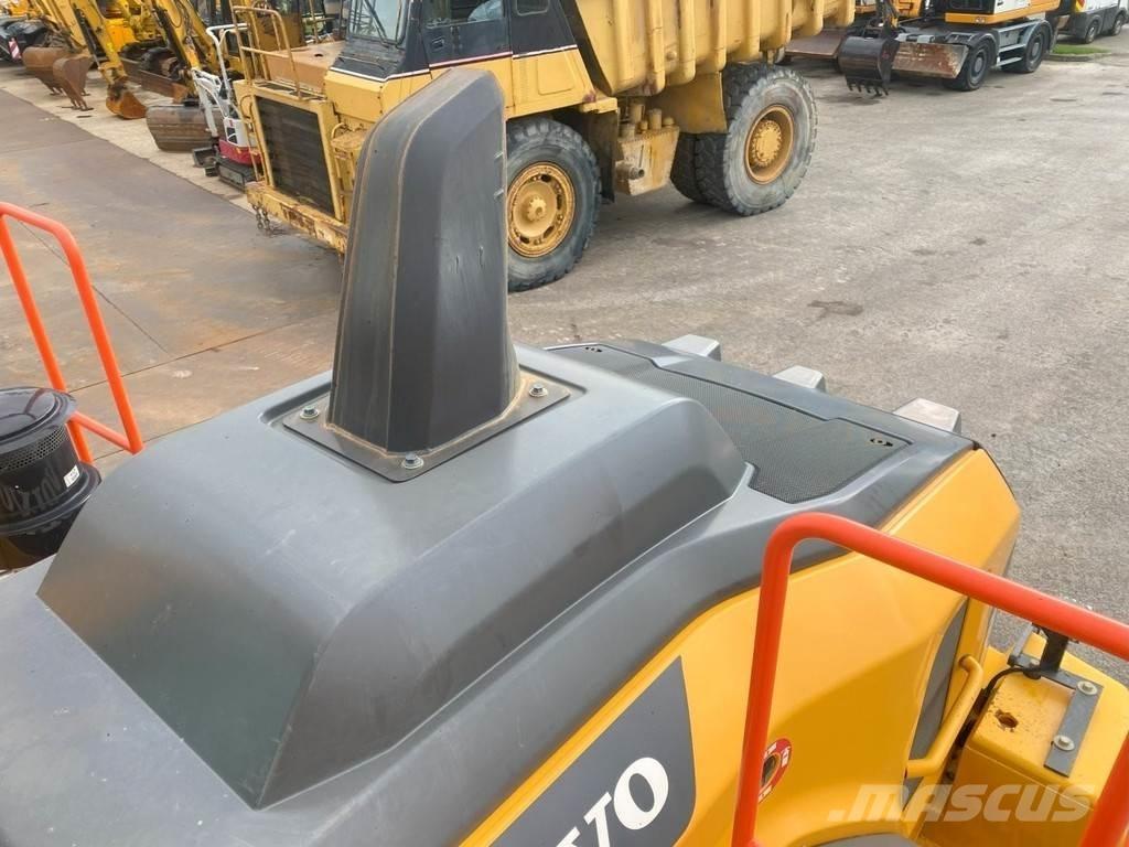 Volvo L120H NVT  휠로우더