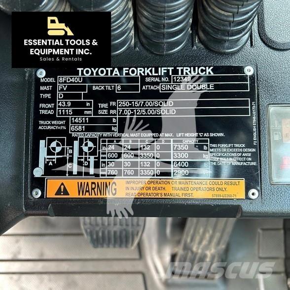 Toyota 8FD40U 디젤 지게차