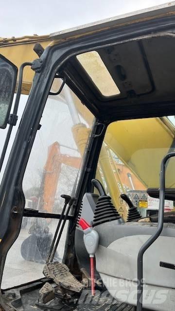 Komatsu PC 210-7 대형 굴삭기 29톤 이상