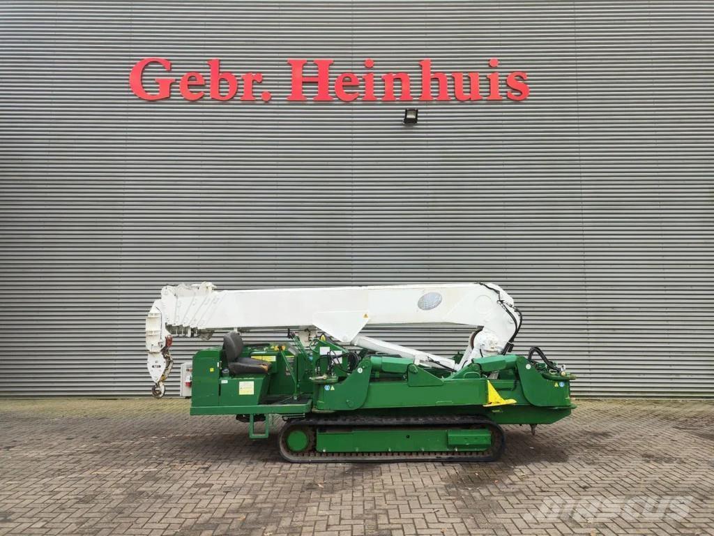 Unic URW 706 CDE 트랙 크레인