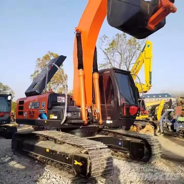 Hitachi ZX 200 대형 굴삭기 29톤 이상