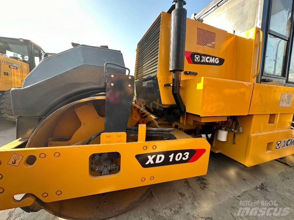 XCMG XD 103 트윈 드럼 롤러