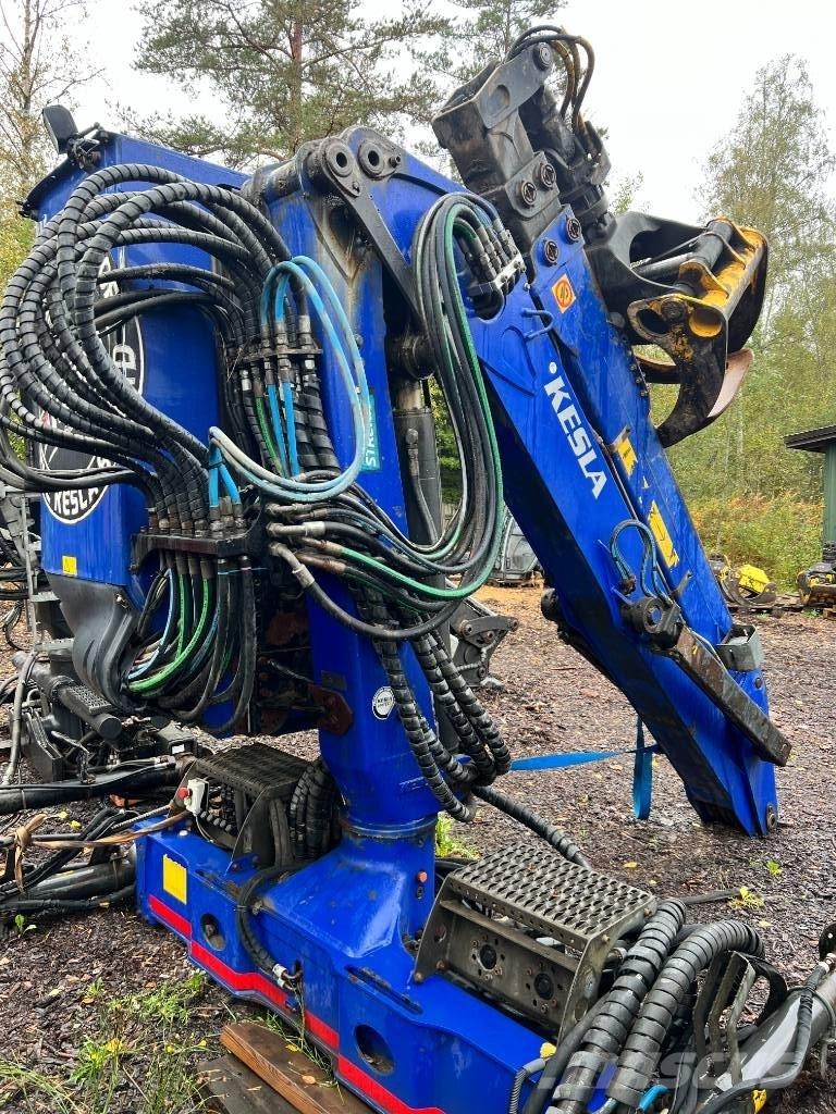 Kesla 2212 ZTF 목재 크레인